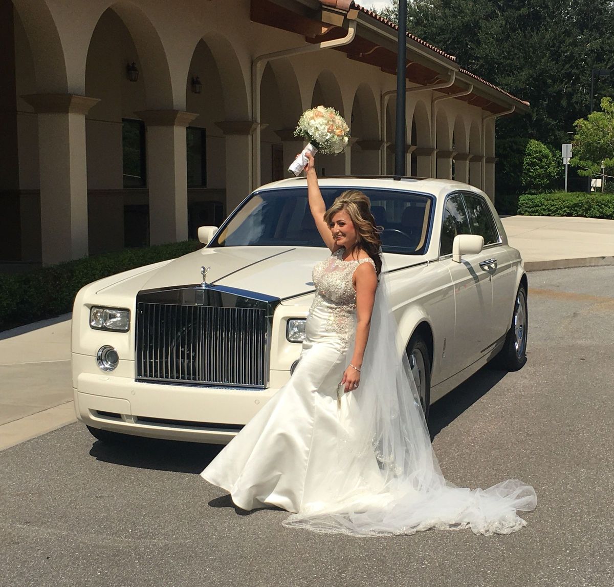 Luxury wedding chauffeur and wedding car hire